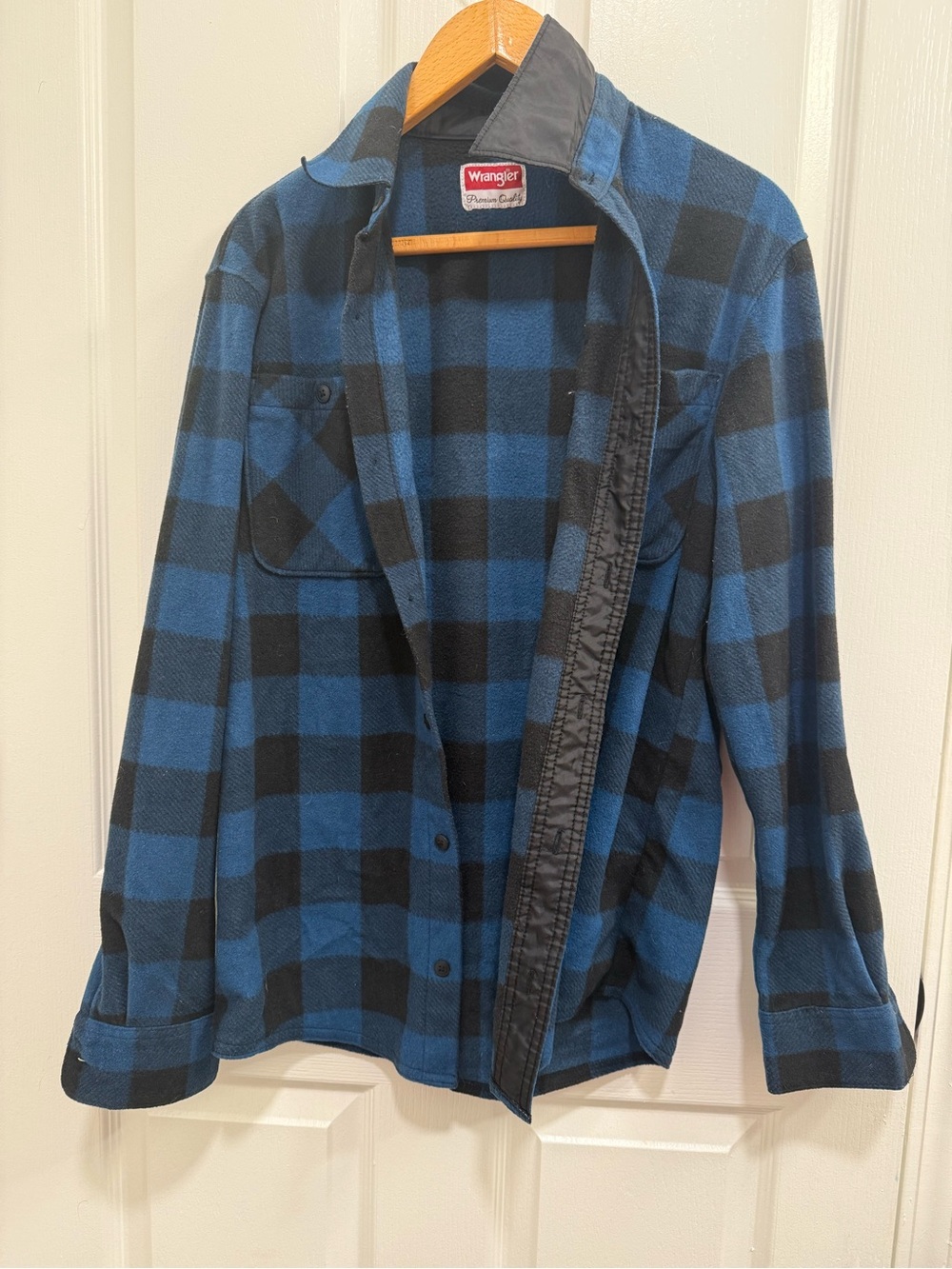 Wrangler Blue and Black Checkered Lightweight Shirt Jacket large